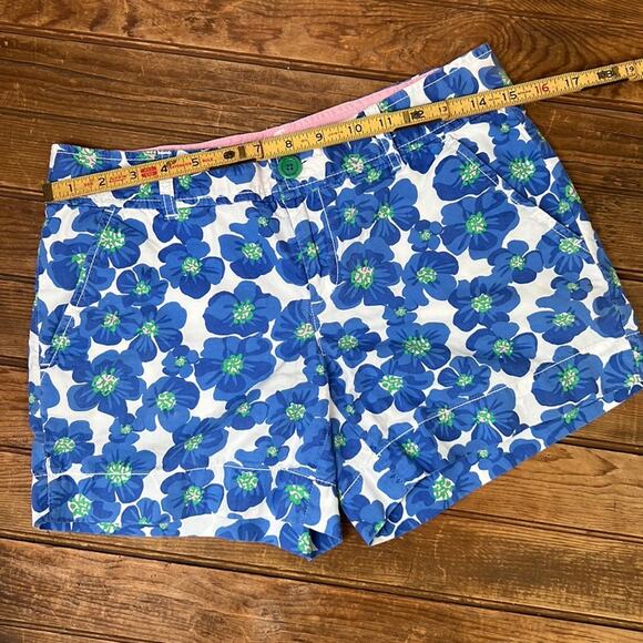 Women’s Lilly Pulitzer mid rise blue floral cotton shorts Y2K size 2 - Picture 2 of 7